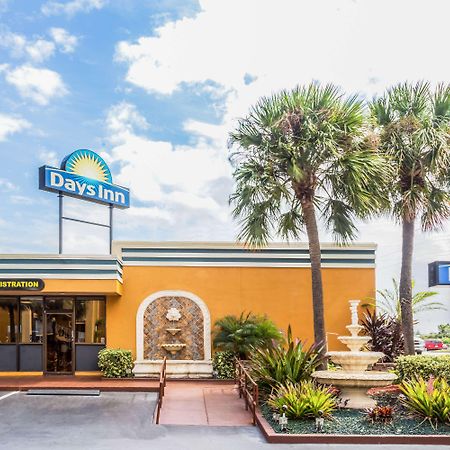 Days Inn By Wyndham Fort Lauderdale-Oakland Park Airport N Dış mekan fotoğraf